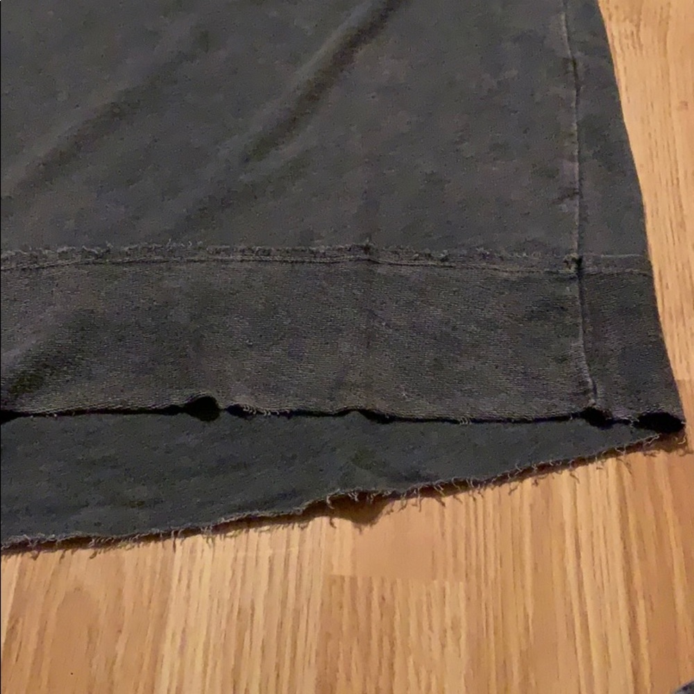 Longer length top - Picture 5 of 8